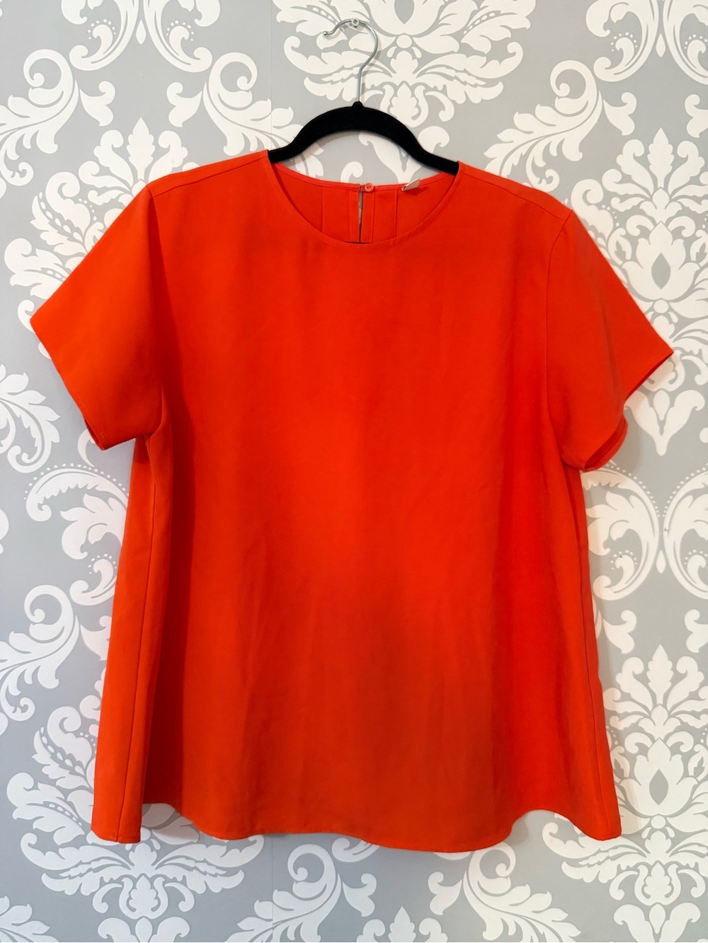 🌿4/$25 • Uniqlo Women’s Short-Sleeve Tunic Top in Bright Orange